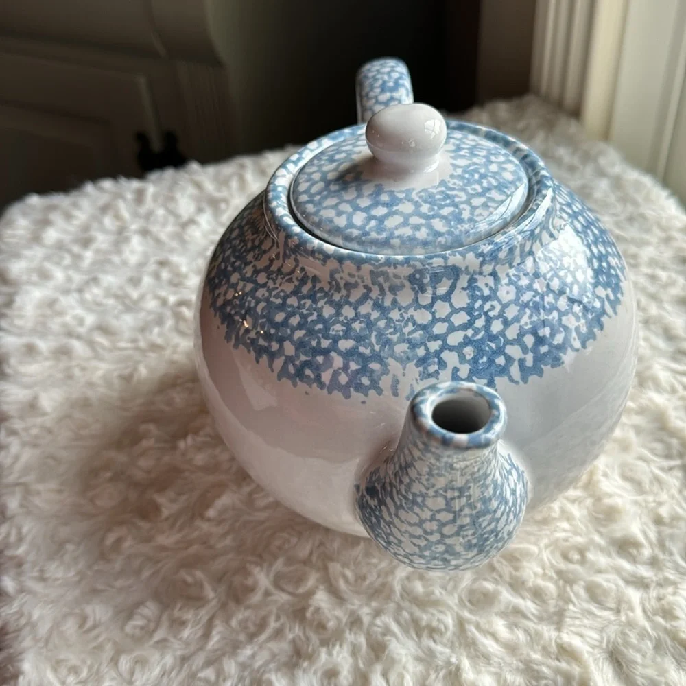 RARE FIND~VINTAGE~KITCHEN HEART DESIGN~TEAPOT~FOLK CRAFT~FARMHOUSE TEAPOT~G11